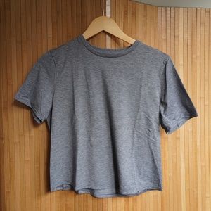 Outdoor Voices Cloudknit boxy shortsleeve tshirt- Size Small